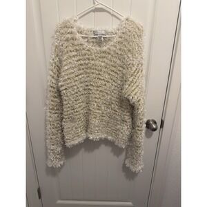 PSE Designed In‎ California White Fluffy Sweater W/Gold Accents Size Large